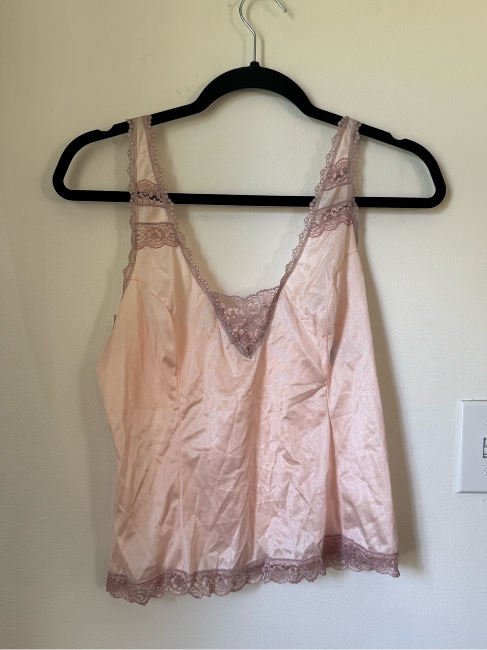 Women’s Lace-Trim Satin Cami Top - Blush Pink